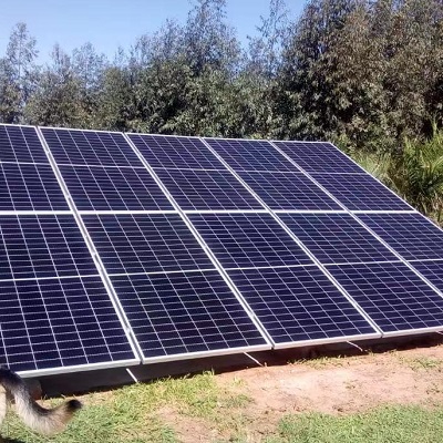 30kw solární hybridní solární systém pro uruguayskou farmu kompatibilní s generátorem
